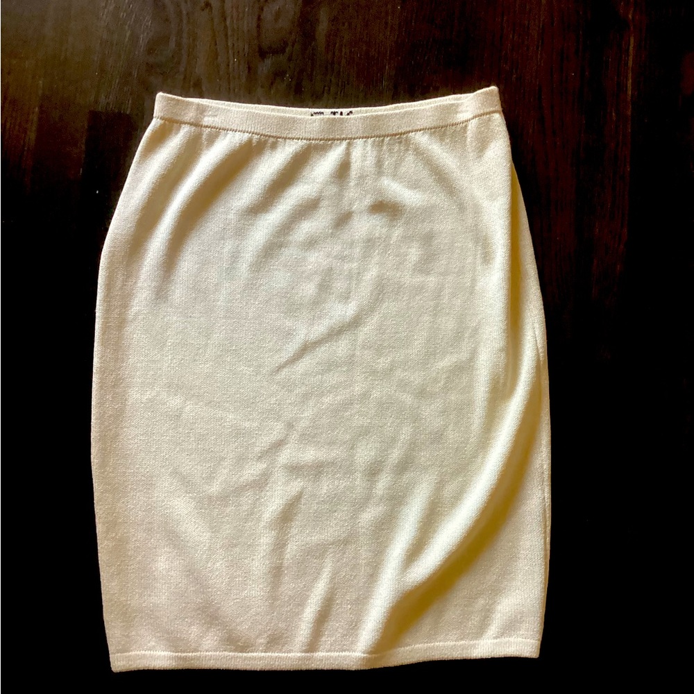 St John Knit Skirt Buttercream Color